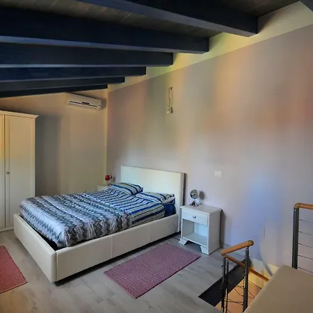 Blue House 阿尔盖罗